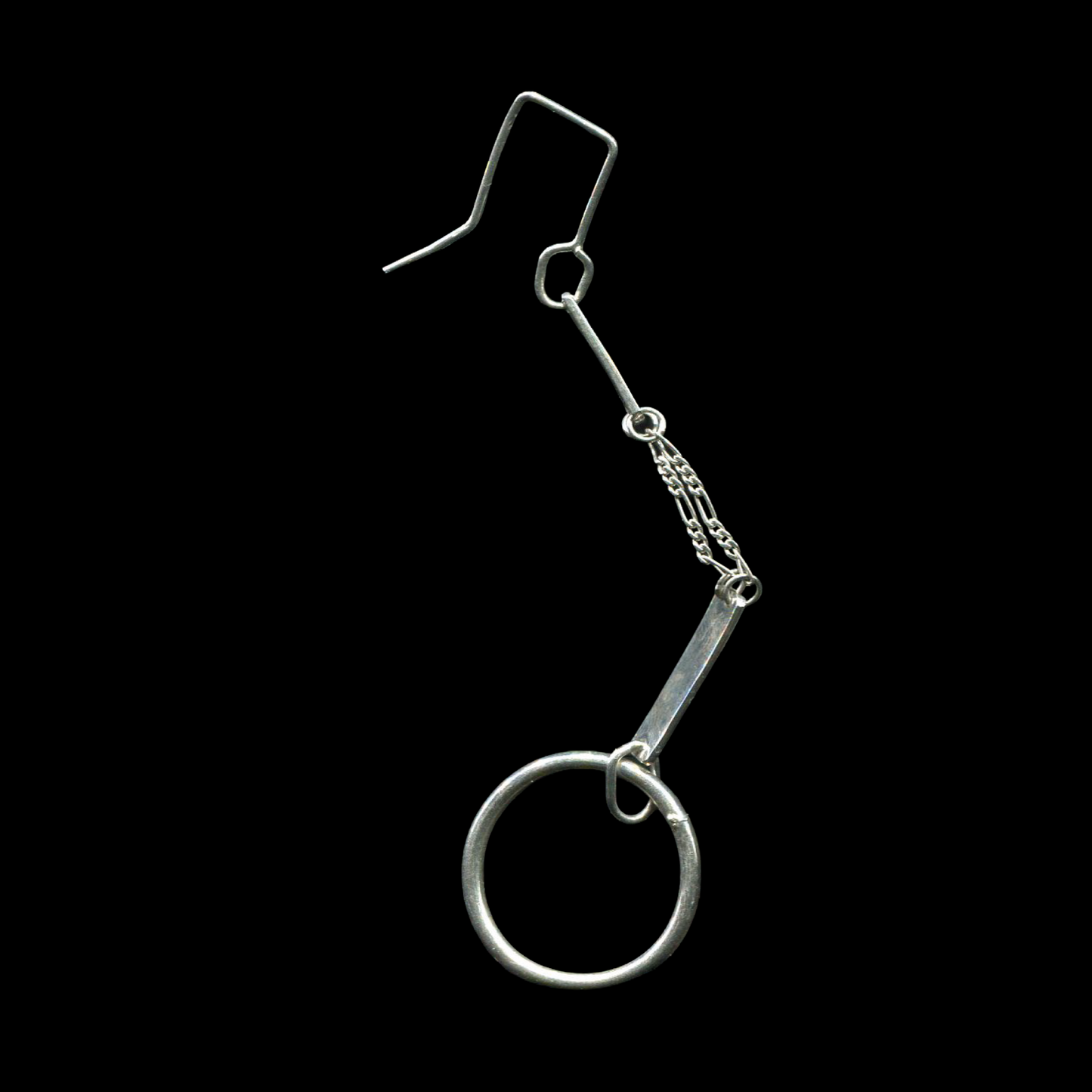 Hand-pierced 925 sterling silver sculptural dangle earring | KILLA