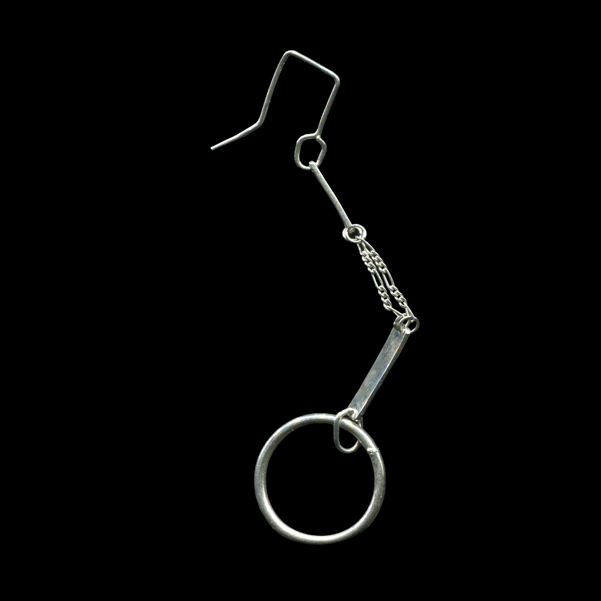 Hand-pierced 925 sterling silver sculptural dangle earring | KILLA