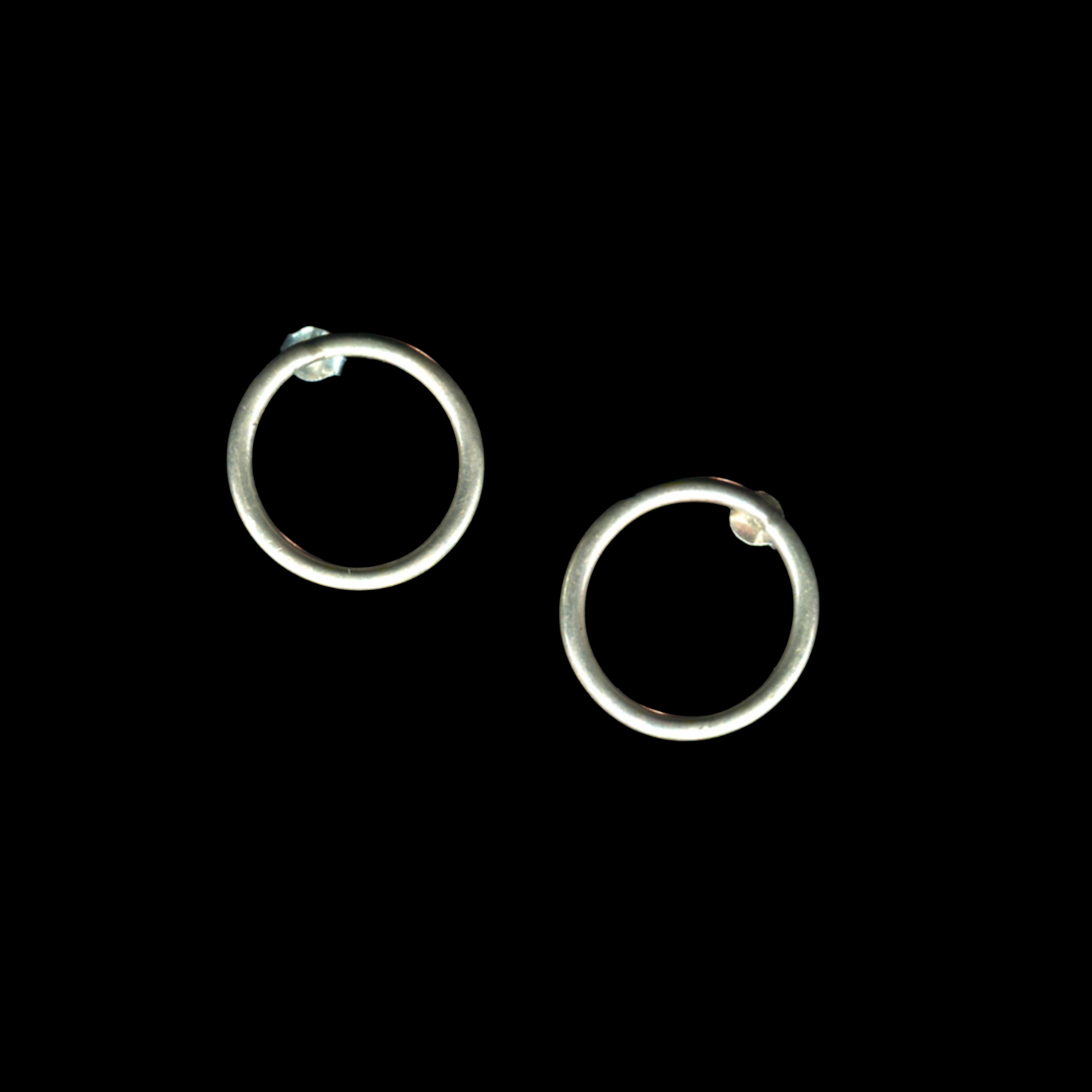925 sterling silver round hoop earrings handcrafted by artisans | KILLA